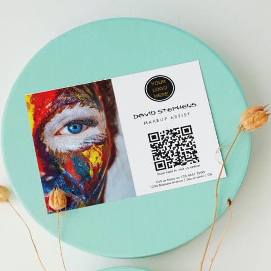QR-Code-Makeup-Künstler für Werbefirmen Flyer