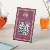 QR-Code-Menü-Logo-kontaktlos klassisches Plum Gold Sockelschild (In SItu)