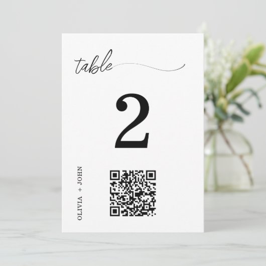 QR-Code Minimalistische Hochzeitstisch-Platzkarte (Stehend Vorderseite)