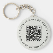 QR-Code | Minimalistisches Clean Simple Gray Budge Schlüsselanhänger (Vorne)