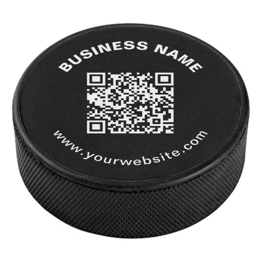QR-Code mit Firmenname Fett Kreistext Eishockey Puck (3/4)