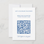 QR Code Modern Blue & White Wedding RSVP Karte (Rückseite)