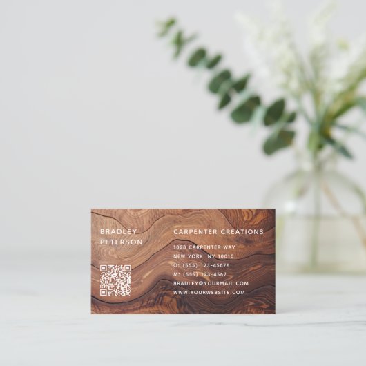 QR-Code Moderne Holzschnitzerei Visitenkarte (Stehend Vorderseite)