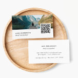 QR-Code | Moderner Foto - Fotograf Visitenkarte<br><div class="desc">Eine einfach zu bedienende Visitenkarten-Vorlage für Fotos in modernem minimalistischem Stil,  die einfach mit QR-Code,  Foto und Kontaktdaten aktualisiert werden kann. Das perfekte fotografische Design für Fotografen,  Designer oder alle,  die eine Visitenkarte für Fotografie suchen!</div>