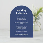 QR Code Navy Blau in einer Hochzeit Einladung (Stehend Vorderseite)