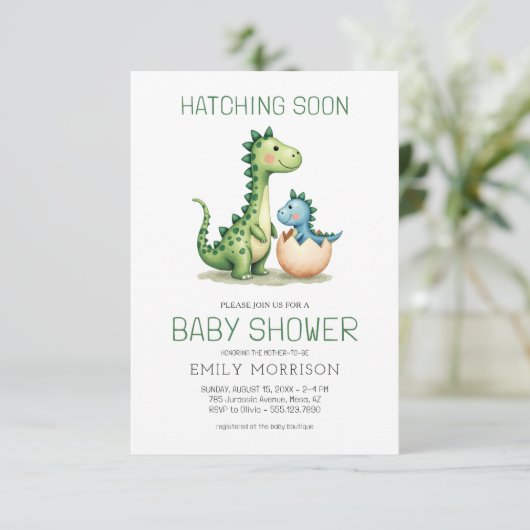 QR Code Niedlich Dinosaurier Schläge Bald Baby Dus Einladung (Stehend Vorderseite)