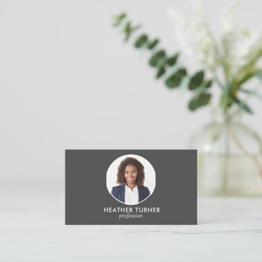 QR-CODE oder Logo-Berufliches Headshot-Foto GRAU Visitenkarte (Stehend Vorderseite)