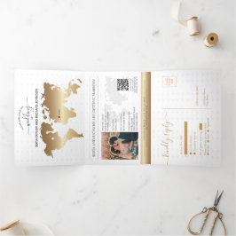 QR Code Passport Hochzeit in Urlaubsort Gold Navy Dreifach Gefaltete Urlaubskarte