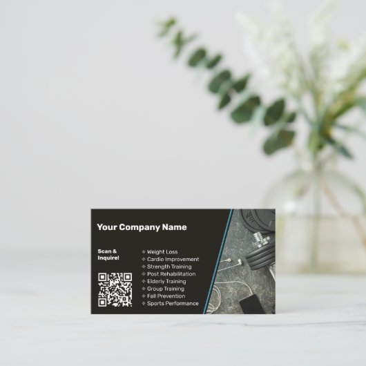 QR Code Personal Trainer Black & Blue Visitenkarte (Stehend Vorderseite)
