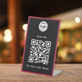 QR-Code-Restaurant mit dem QR-Logo in Schwarz und  Sockelschild