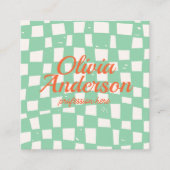 QR Code Retro Green Hand Drawn Checkered Groovy Quadratische Visitenkarte (Vorderseite)