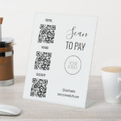 QR-Code-Scan für Schwarz und Weiß Sockelschild (In SItu)