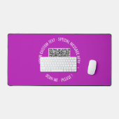 QR Code Scan Info Benutzerdefinierter Text und Far Schreibtischunterlage (Tastatur & Maus)