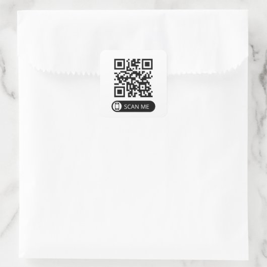 QR Code Scan Me Aufkleber (Tasche)