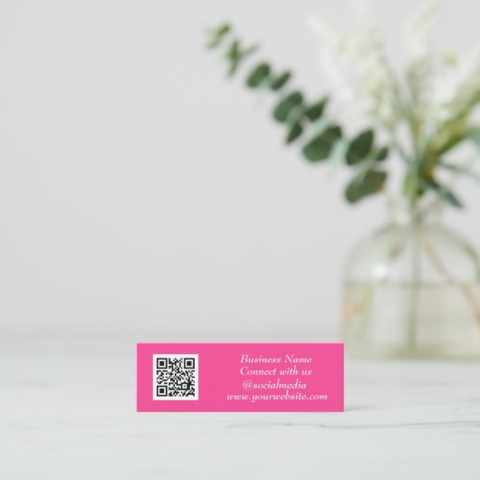QR Code Scannable Pink Feminine Mini Visitenkarte (Stehend Vorderseite)