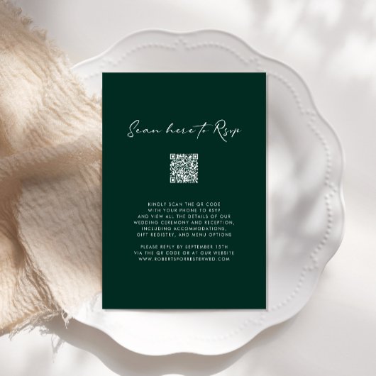 QR Code UAWG Emerald Green Monogram Wreath Wedding Einladung