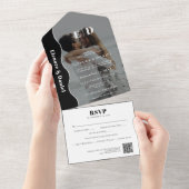 QR-Code-UAWG-Hochzeit für Schwarzweißseitenwelle All In One Einladung (Abreißen)