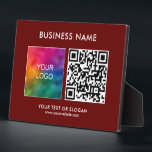 QR-Code-Vorlage für benutzerdefinierte Firmenlogos Fotoplatte<br><div class="desc">Laden Sie hier den QR-Code Ihres Unternehmens hoch und fügen Sie Text-Slogan Elegant Modernes,  individuelles Template Horizontal Dunkelrot Tabletop Plaque mit Easel hinzu.</div>