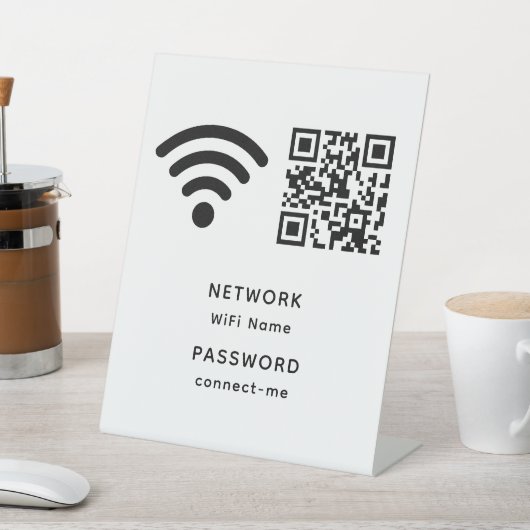 QR-Code Wifi-Kennwort und Netzwerk personalisiert Sockelschild (In SItu)