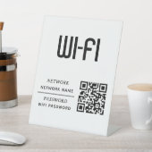 QR-Code-WLAN-Netzwername und Passwort Sockelschild (In SItu)