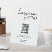 QR-Code-Zeichen für moderne Honeymoon-Fonds Sockelschild (In SItu)