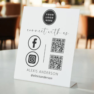 QR Connect mit US Business Logo Social Media Sockelschild