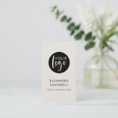 QR-Logo für Social Media Elegante Eggshell Visitenkarte (Stehend Vorderseite)