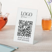 QR-Logos für Unternehmen Moderner einfacher Salon- Sockelschild (In SItu)