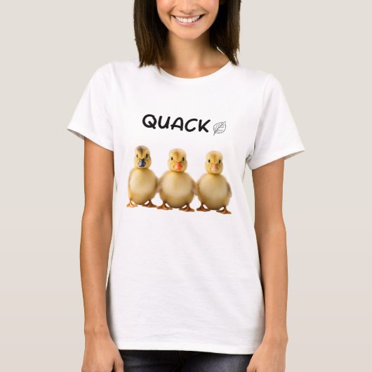 Quack Three Ducklings Row Art T-Shirt (Vorderseite)