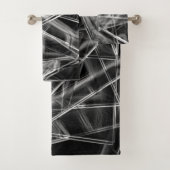 Quadrate Ecken in dicken grauen Linien auf schwarz Badhandtuch Set (Insitu)