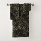 Quadrate mit Kratzern oder dunkelbraunen Würfeln Badhandtuch Set (Insitu)