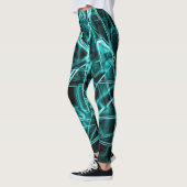 Quadratische Ecken und zyklische oder himmelblaue  Leggings (Links)