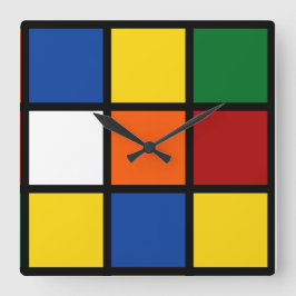 Quadratische Wanduhr mit kubistischem Muster