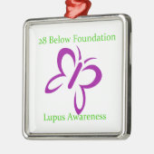 Quadratisches Oranament Ornament Aus Metall (Links)