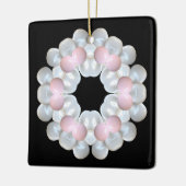 Quadratisches Ornament aus Keramik (Links)