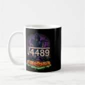 Quadratwurzel 4489 Lustiges Halloween Meme 67 Math Kaffeetasse (Links)
