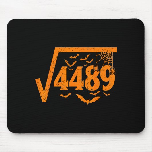 Quadratwurzel 4489 Lustiges Halloween Meme 67 Math Mousepad (Vorne)