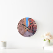 Quaint French alleys Runde Wanduhr (Zuhause)