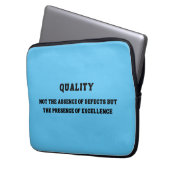 Qualität ist die Präsenz von Exzellenz, Qualität Z Laptopschutzhülle (Vorderseite Links)