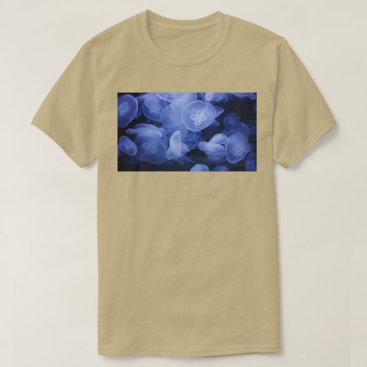 Quallen im Aquarium T-Shirt (Design vorne)