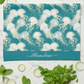 Quallen in Blue Ocean Summer Season Monogram Geschirrtuch (Gefaltet)