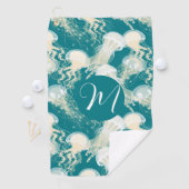 Quallen in Blue Ocean Summer Season Monogram Golfhandtuch (Insitu)