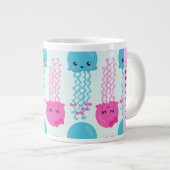 Quallenmuster, Niedliche Quallen, Meer, Ihr Name Jumbo-Tasse (Vorderseite Rechts)