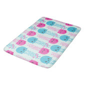 Quallenmuster, Niedliche Quallen, Meerestiere Badematte (Schrägansicht)