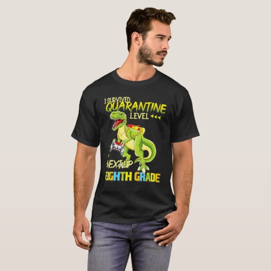 Quarantäne Level Up 8th Grad Dinousar Game Back T T-Shirt (Vorne ganz)