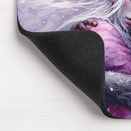 Quaraun & BoomFuzzy - Embrace Mousepad (Ecke)