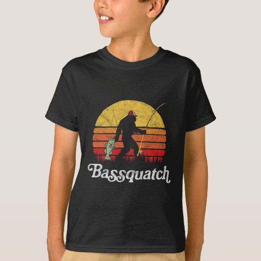 Quatch! Funny Bigfoot Fischen Outdoor Retro T-Shirt (Vorderseite)