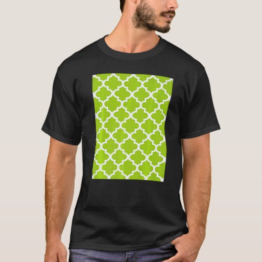Quatrefoil Pattern In White Outline On Lime Green T-Shirt (Vorderseite)