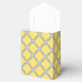 Quatrefoliengelb und grau geschenkschachtel (Geöffnet)