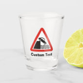 Quayside-Warnzeichen Schnapsglas (Vorderseite)